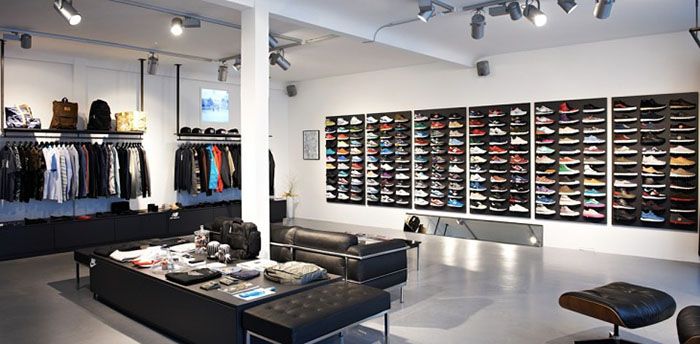 Top 10 shop giày Sneaker tại TPHCM uy tín, chất lượng