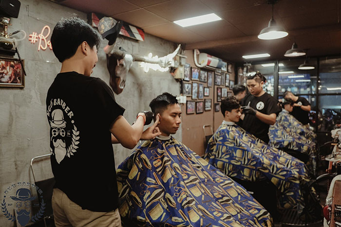 Ngố Barbershop - Địa chỉ cắt tóc quen thuộc của giới trẻ Sài Gòn