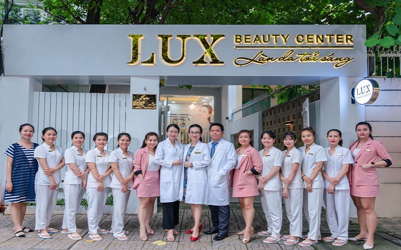 Trị sẹo rỗ ở đâu tốt nhất TPHCM nên đến Lux Beauty Center